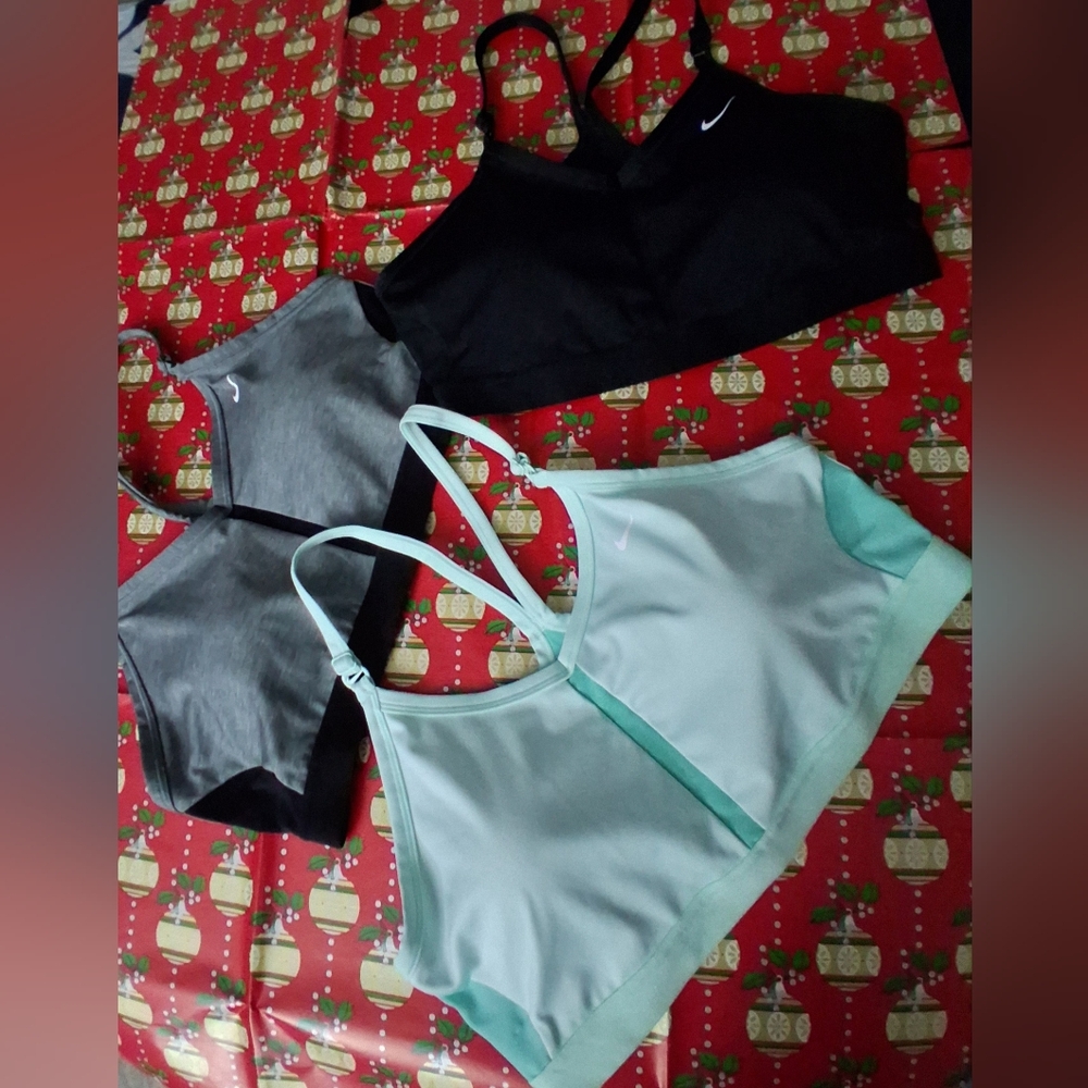 🔥Nike SET OF 3 Sports Bra Size XXL. MINT CONDITION - Picture 2 of 11
